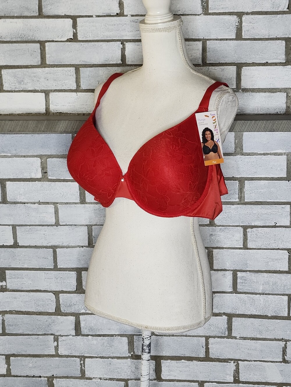 • Joyspun Plus Sz Lace Plunge Bra Red 44D NWT Underwire 4-Hook Adjustable Straps